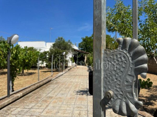 casa indipendente in vendita a Gallipoli in zona Baia Verde