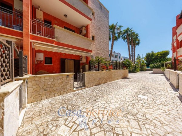 appartamento in vendita a Gallipoli in zona Baia Verde