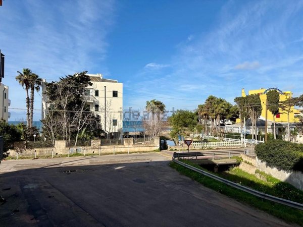 appartamento in vendita a Gallipoli in zona Rivabella