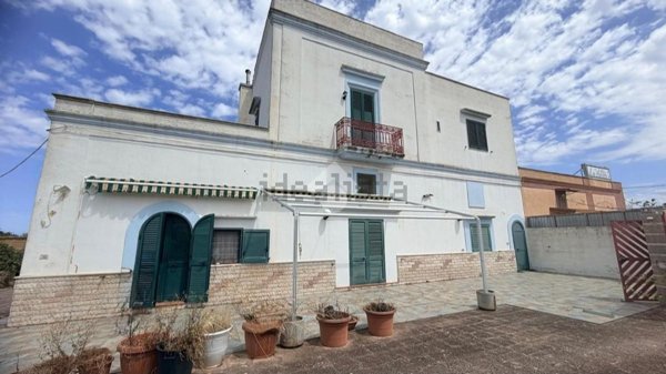 casa indipendente in vendita a Gallipoli in zona Rivabella