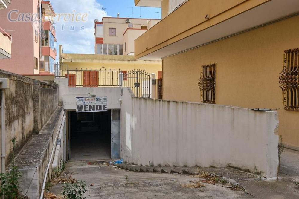locale di sgombero in vendita a Gallipoli in zona Cappuccini
