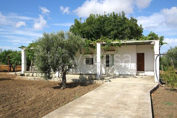 casa indipendente in vendita a Gallipoli in zona Baia Verde