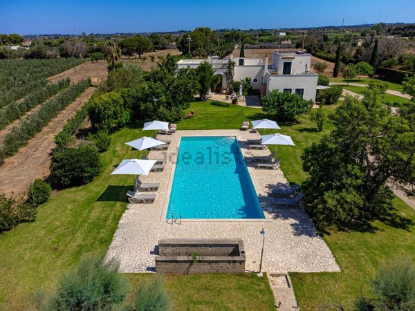 casa indipendente in vendita a Gallipoli in zona Baia Verde