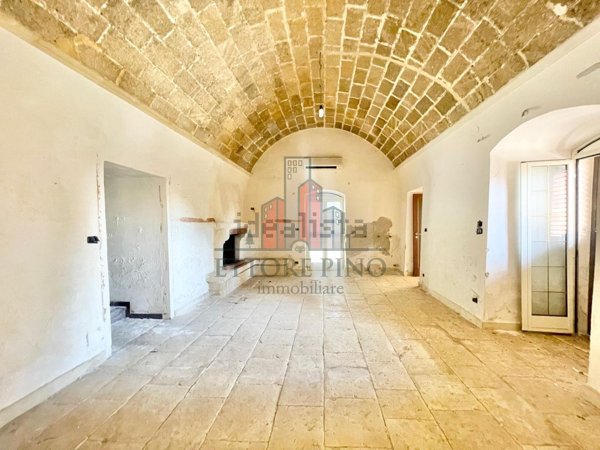 casa indipendente in vendita a Gallipoli in zona Baia Verde
