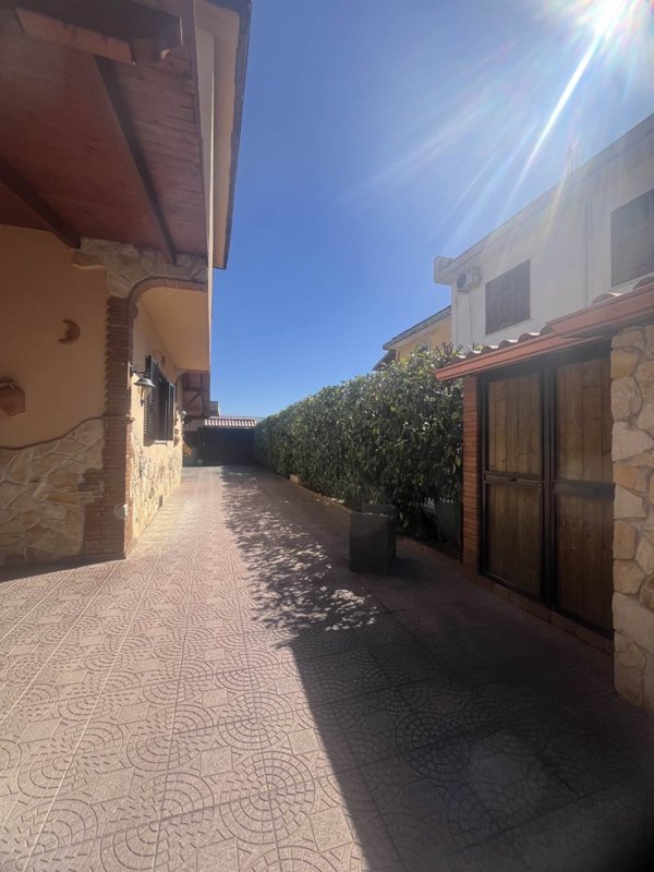 casa indipendente in vendita a Gallipoli in zona Baia Verde