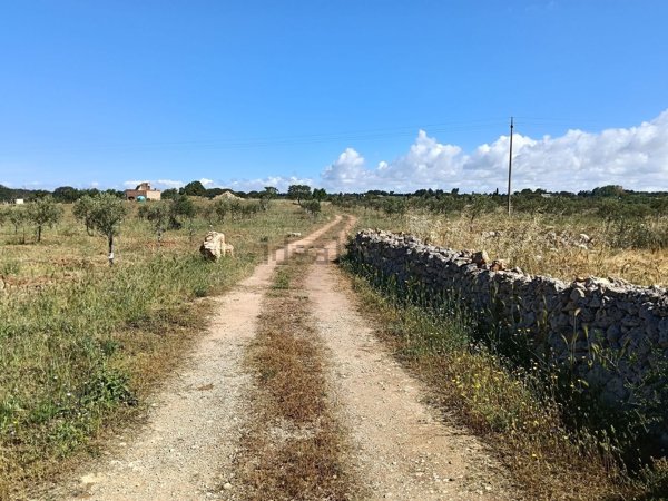 casa indipendente in vendita a Gallipoli in zona Baia Verde