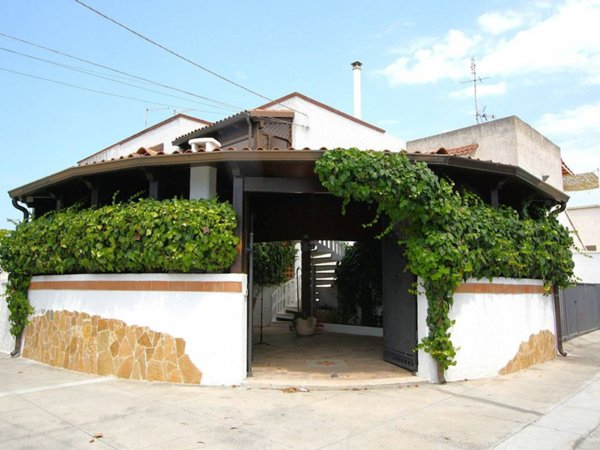 casa indipendente in vendita a Gallipoli in zona Rivabella