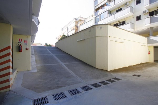 negozio in vendita a Gallipoli in zona Cappuccini