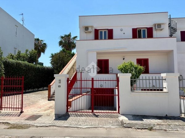 appartamento in vendita a Gallipoli in zona Rivabella