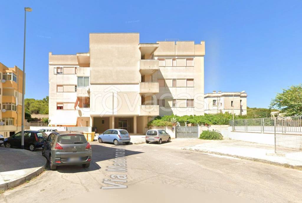 box auto in vendita a Gallipoli in zona Cappuccini