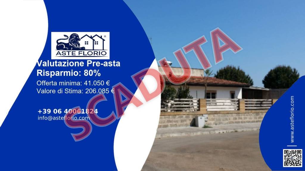 negozio in vendita a Giuggianello