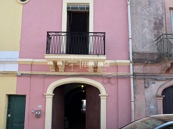 casa indipendente in vendita a Giuggianello