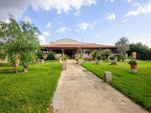 casa indipendente in vendita a Giurdignano