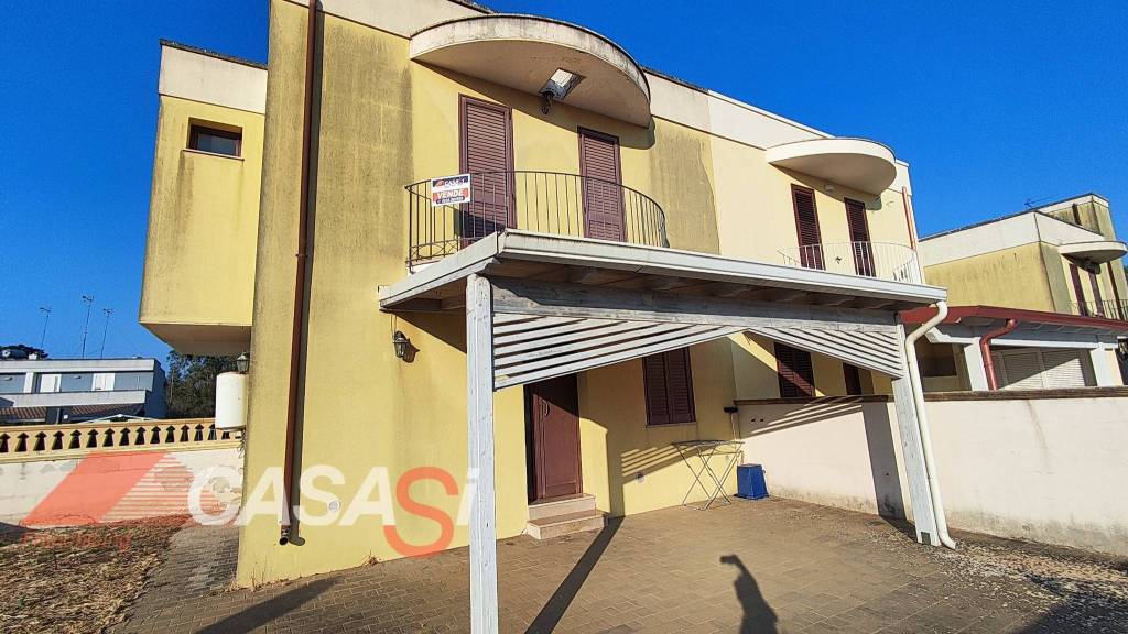 casa indipendente in vendita a Giurdignano