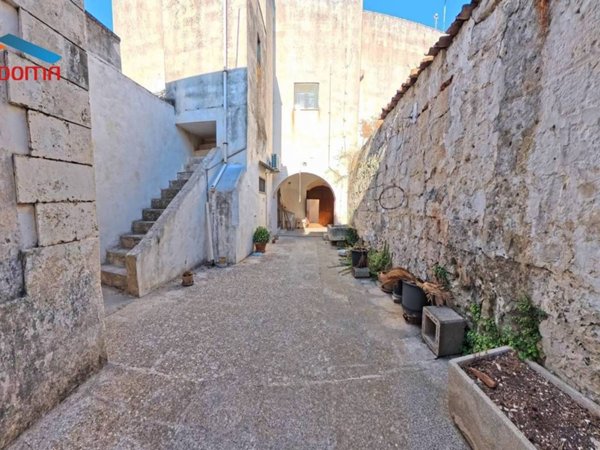 casa indipendente in vendita a Giurdignano
