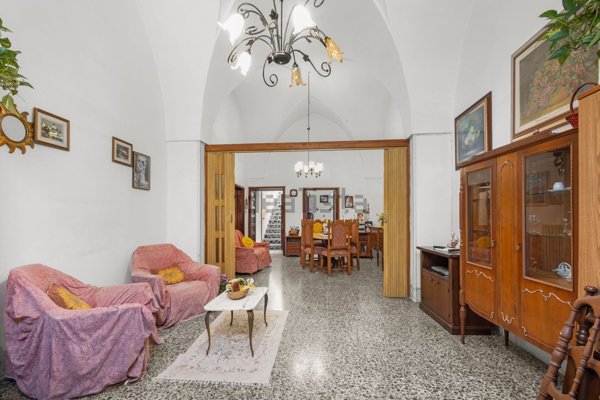 casa indipendente in vendita a Giurdignano
