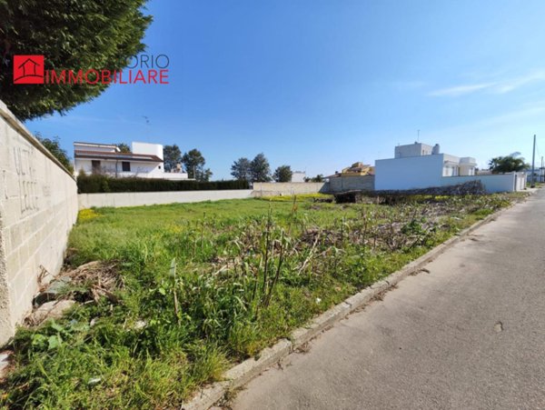 negozio in vendita a Guagnano