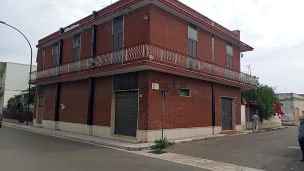 casa indipendente in vendita a Guagnano