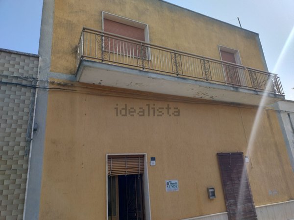 casa indipendente in vendita a Guagnano in zona Villa Baldassarri