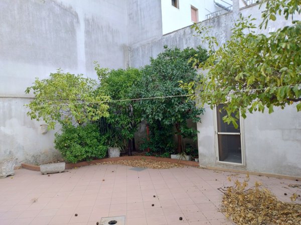 casa indipendente in vendita a Guagnano