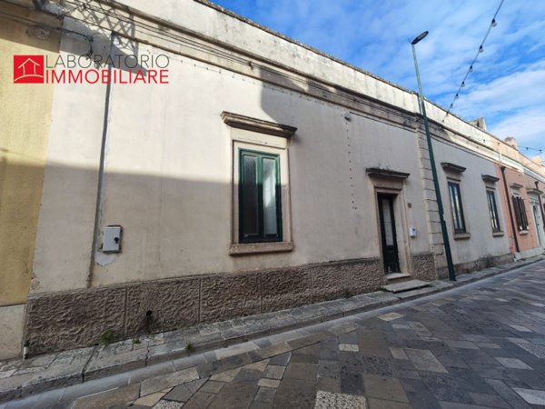 casa indipendente in vendita a Guagnano