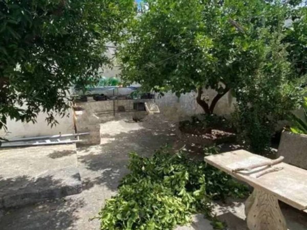 casa indipendente in vendita a Guagnano