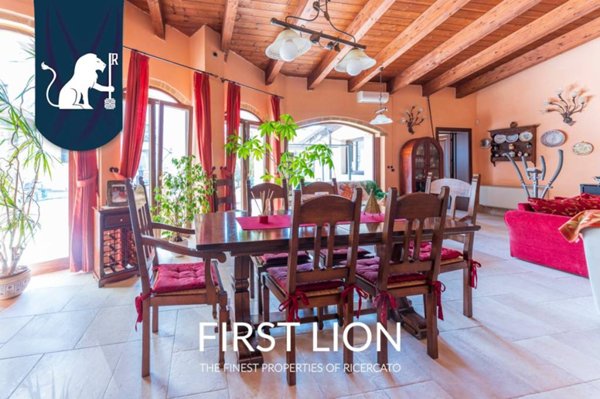 casa indipendente in vendita a Guagnano