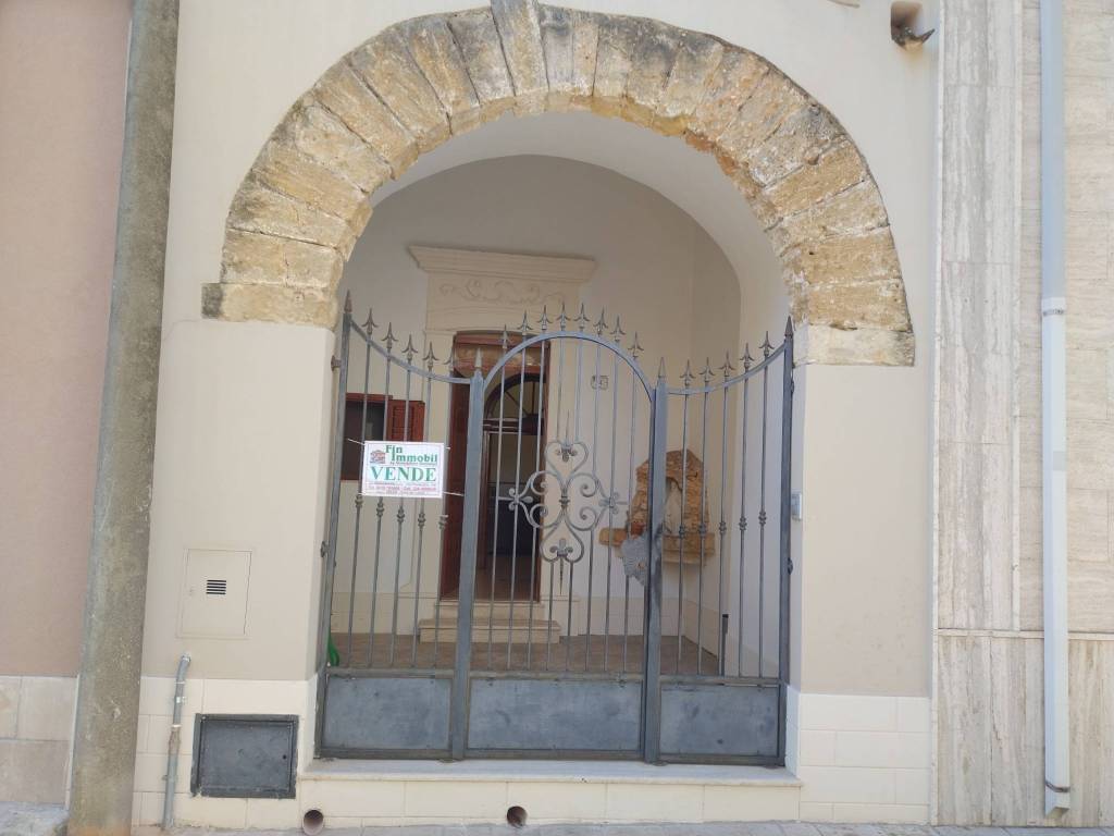 casa indipendente in vendita a Guagnano
