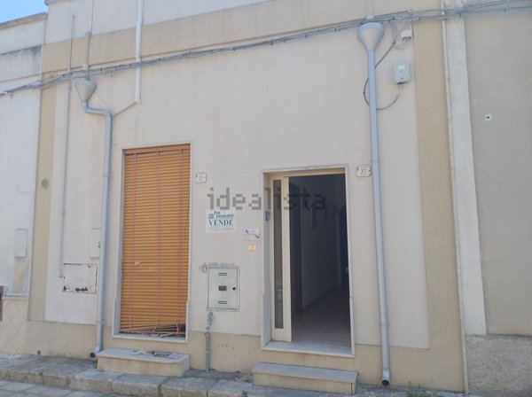casa indipendente in vendita a Guagnano in zona Villa Baldassarri