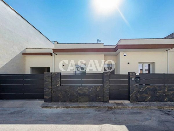 casa indipendente in vendita a Guagnano