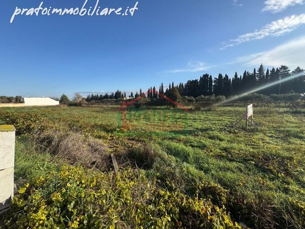 terreno in vendita a Guagnano