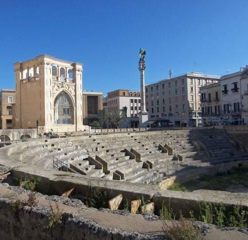 casa indipendente in vendita a Lecce in zona Centro Città