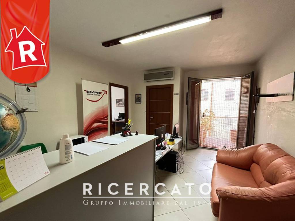 ufficio in vendita a Lecce in zona Centro Città