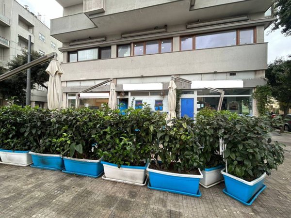 negozio in vendita a Lecce in zona Rudiae