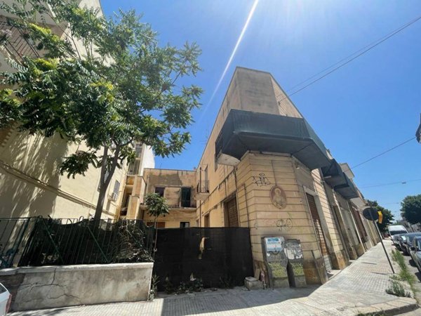 casa indipendente in vendita a Lecce in zona Borgo Pace