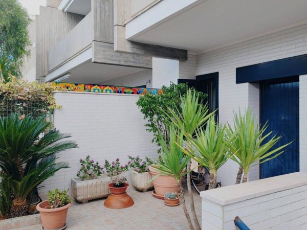 casa indipendente in vendita a Lecce in zona Salesiani