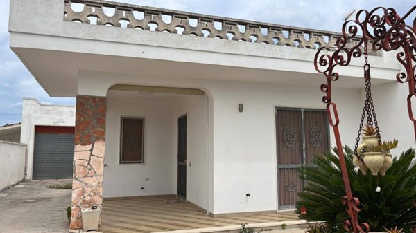 casa indipendente in vendita a Lecce in zona Torre Rinalda