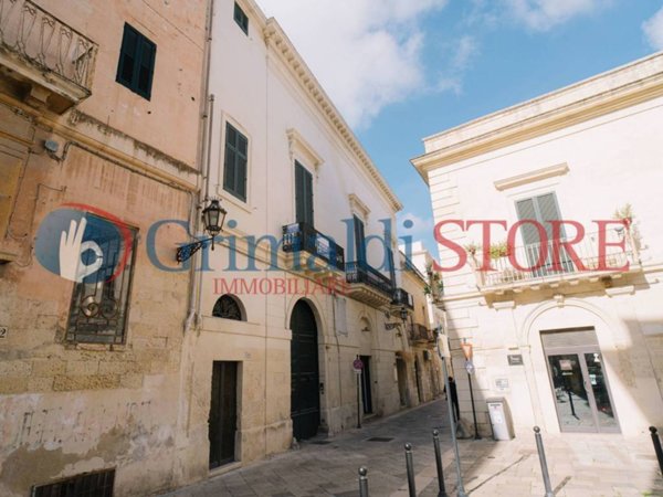 casa indipendente in vendita a Lecce in zona Centro Città