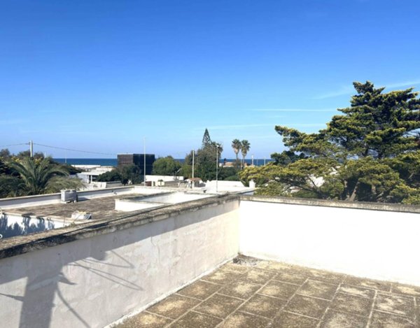 casa indipendente in vendita a Lecce in zona Torre Chianca