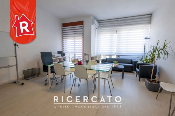 ufficio in vendita a Lecce in zona Ariosto