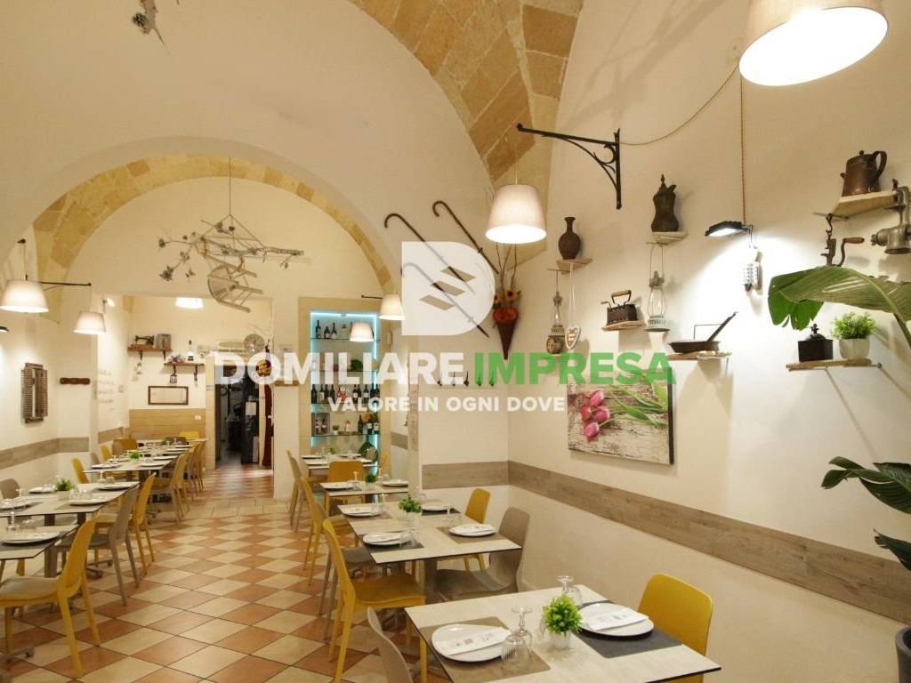 negozio in vendita a Lecce in zona Leuca
