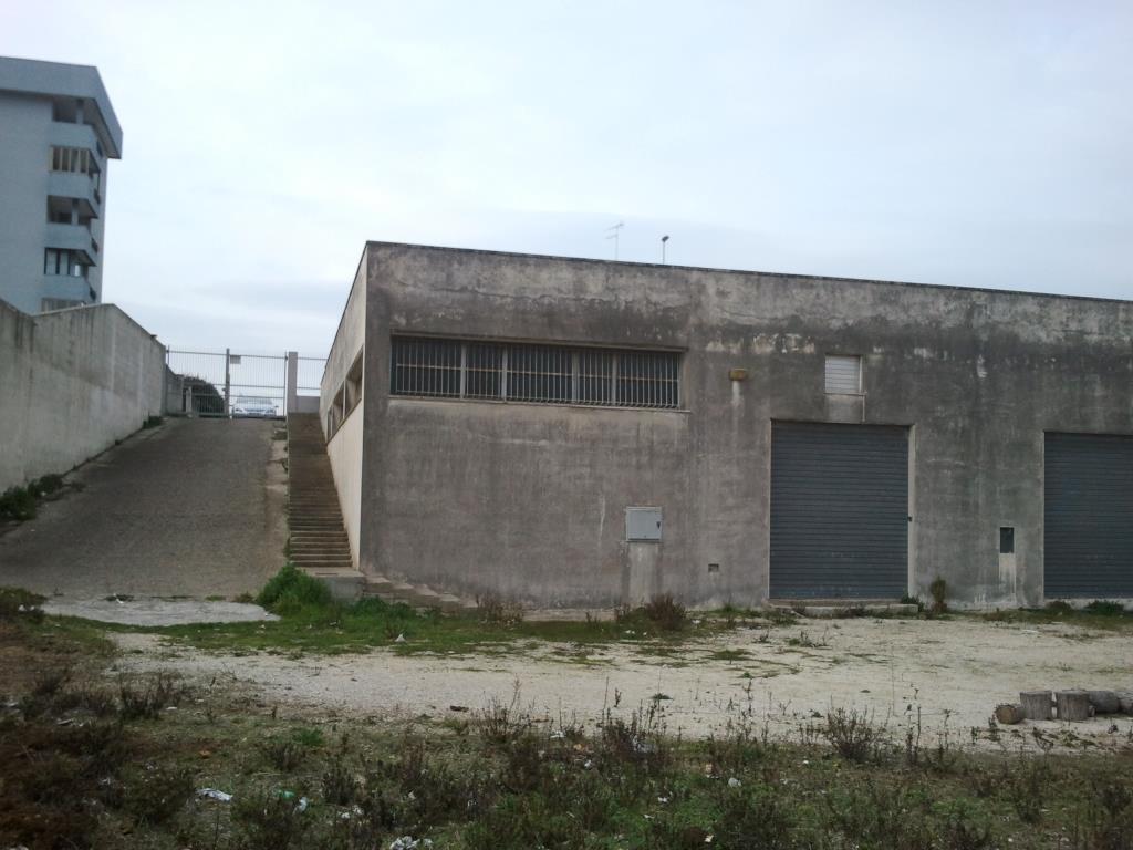 locale commerciale in vendita a Lecce