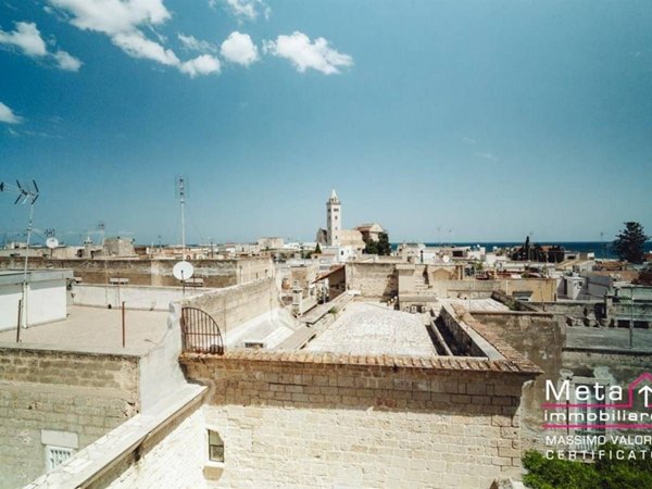 intera palazzina in vendita a Lecce