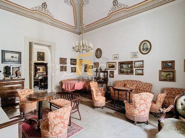 intera palazzina in vendita a Lecce in zona Centro Città