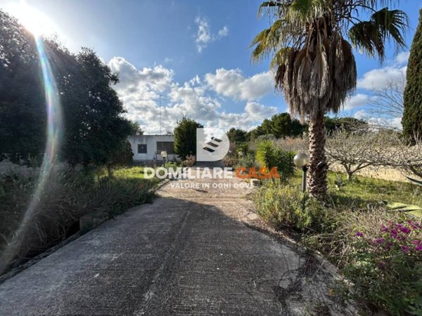 casa indipendente in vendita a Lecce in zona Frigole