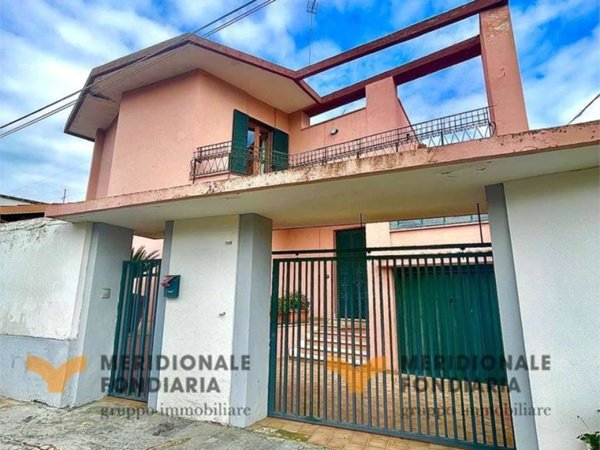 casa indipendente in vendita a Lecce in zona Leuca