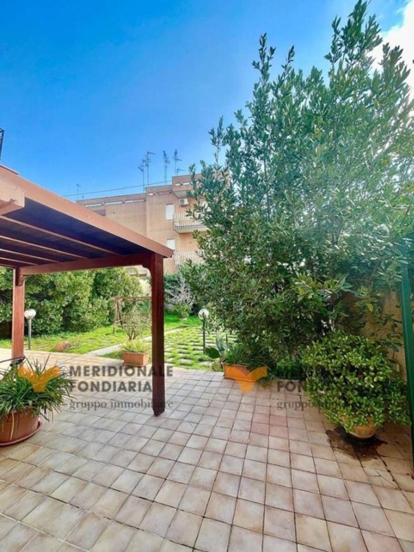 casa indipendente in vendita a Lecce in zona Leuca
