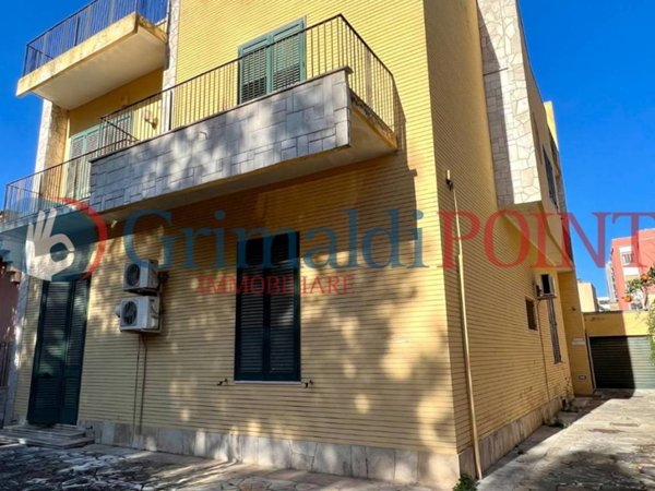 casa indipendente in vendita a Lecce in zona Centro Città