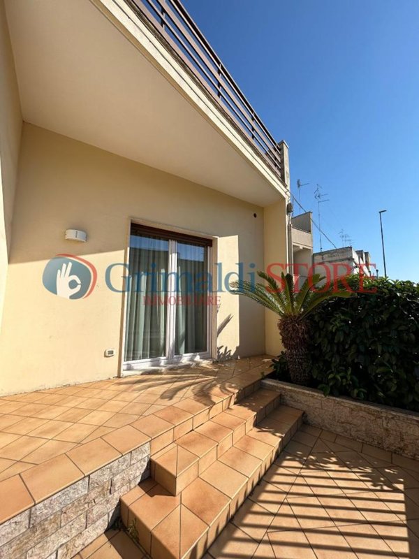 casa indipendente in vendita a Lecce in zona Santa Rosa
