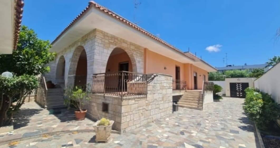 casa indipendente in vendita a Lecce in zona Rudiae